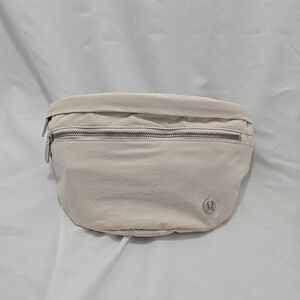 NWT Lululemon City Adventurer Belt Bag 2.5L White Opal FannyPack Water Repellent